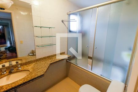 Apartamento à venda com 115m², 3 quartos e 3 vagas Apartamento à venda com 115m², 3 quartos e 3 vagasBanheiro da Suíte 3