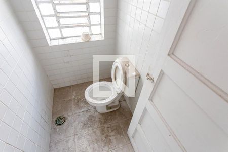 Casa para alugar com 320m², 5 quartos e sem vaga Casa para alugar com 320m², 5 quartos e sem vagaLavanderia/Banheiro De Serviços