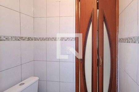 Apartamento à venda com 59m², 2 quartos e 1 vaga Apartamento à venda com 59m², 2 quartos e 1 vagaBanheiro