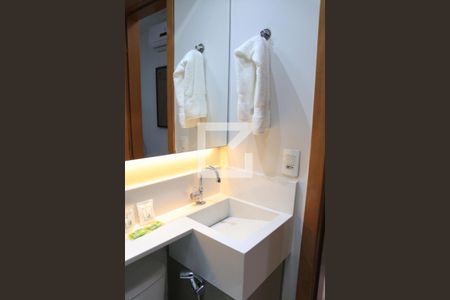 Apartamento para alugar com 80m², 2 quartos e 1 vagaBanheiro da Suíte 2