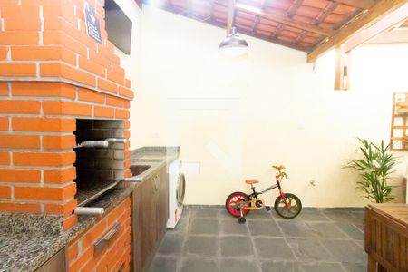 Casa à venda com 120m², 2 quartos e 2 vagas Casa à venda com 120m², 2 quartos e 2 vagasLavanderia e Churrasqueira