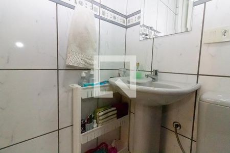 Casa à venda com 120m², 2 quartos e 2 vagas Casa à venda com 120m², 2 quartos e 2 vagasBanheiro