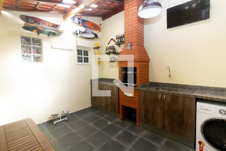 Casa à venda com 120m², 2 quartos e 2 vagas Casa à venda com 120m², 2 quartos e 2 vagasLavanderia e Churrasqueira