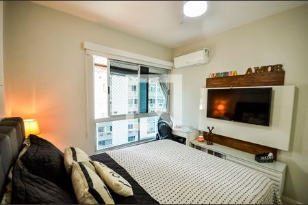 Apartamento à venda com 156m², 3 quartos e 1 vaga Apartamento à venda com 156m², 3 quartos e 1 vagaSuíte