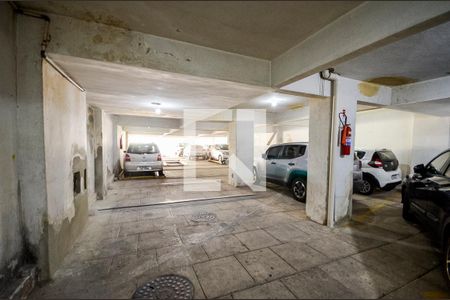 Apartamento à venda com 156m², 3 quartos e 1 vaga Apartamento à venda com 156m², 3 quartos e 1 vagaGaragem
