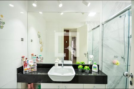 Apartamento à venda com 156m², 3 quartos e 1 vaga Apartamento à venda com 156m², 3 quartos e 1 vagaBanheiro Social