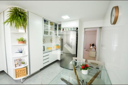 Apartamento à venda com 156m², 3 quartos e 1 vaga Apartamento à venda com 156m², 3 quartos e 1 vagaCozinha