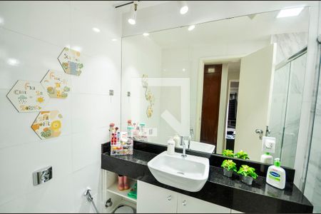 Apartamento à venda com 156m², 3 quartos e 1 vaga Apartamento à venda com 156m², 3 quartos e 1 vagaBanheiro Social