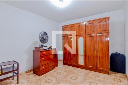 Casa à venda com 150m², 3 quartos e 4 vagasQuarto 2