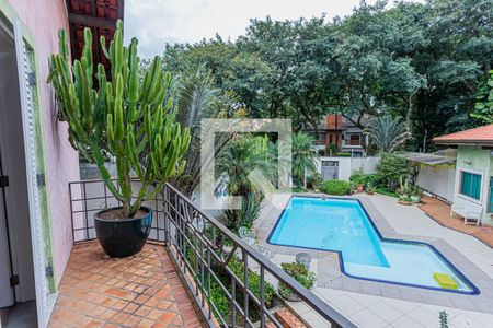 Casa à venda com 980m², 5 quartos e 9 vagasVaranda suite