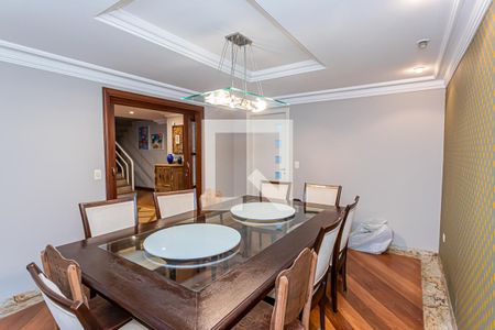 Casa à venda com 980m², 5 quartos e 9 vagasSala jantar