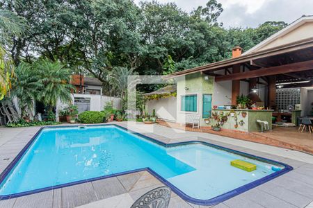 Casa à venda com 980m², 5 quartos e 9 vagasPiscina