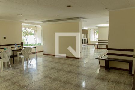 Apartamento à venda com 80m², 3 quartos e 1 vagaSalao de Festa