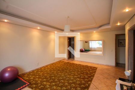 Casa para alugar com 700m², 9 quartos e 5 vagas Casa para alugar com 700m², 9 quartos e 5 vagasPiso 2 - Suíte