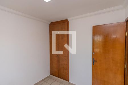 Quarto 2 de casa de condomínio para alugar com 2 quartos, 60m² em Residencial Burato, Campinas