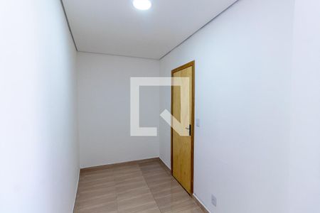Quarto 1 de apartamento para alugar com 2 quartos, 52m² em Vila Paranagua, São Paulo