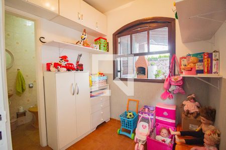 Casa à venda com 210m², 4 quartos e 5 vagasquarto de serviço