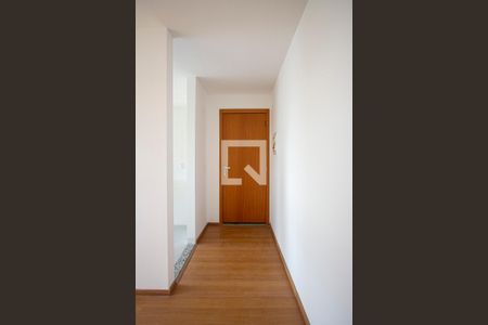 Sala de apartamento para alugar com 2 quartos, 46m² em Alcantara, São Gonçalo