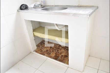 Casa para alugar com 50m², 1 quarto e sem vagaDetalhe da cozinha