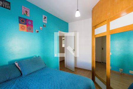 Casa de condomínio à venda com 482m², 4 quartos e 3 vagas Casa de condomínio à venda com 482m², 4 quartos e 3 vagasQuarto 1