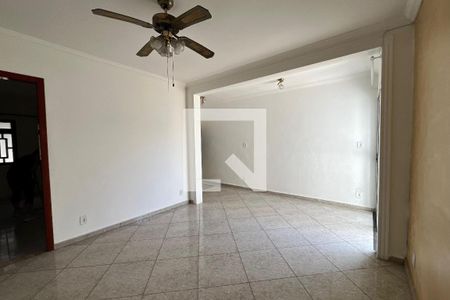 Sala de casa para alugar com 2 quartos, 125m² em Jardim Santa Helena, Suzano