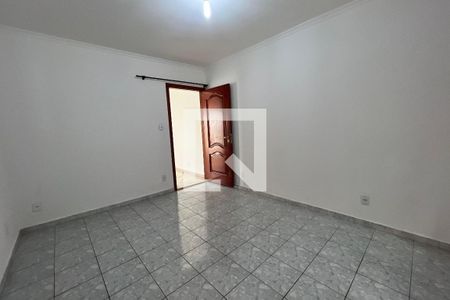 Quarto de casa para alugar com 2 quartos, 125m² em Jardim Santa Helena, Suzano