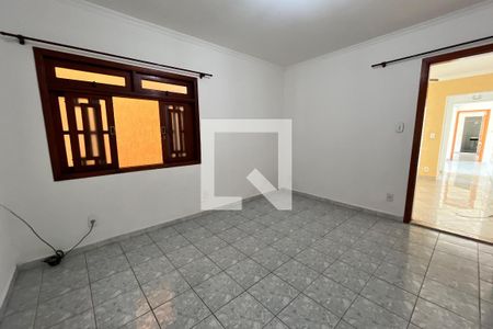 Quarto de casa para alugar com 2 quartos, 125m² em Jardim Santa Helena, Suzano