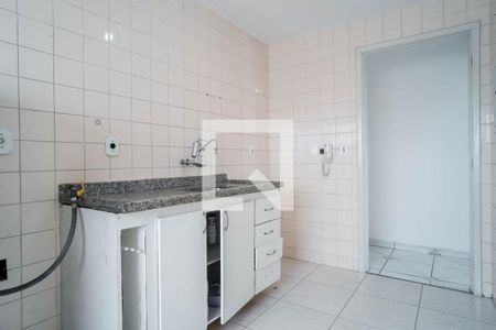 Cozinha de apartamento para alugar com 2 quartos, 41m² em Jardim Maringá, São Paulo