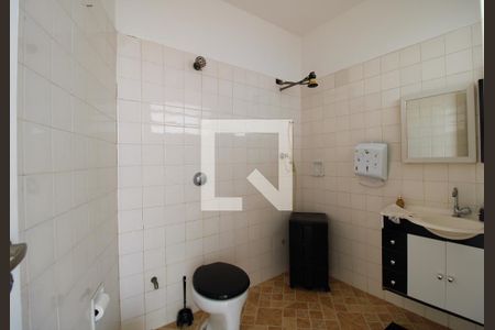 Casa à venda com 250m², 3 quartos e 4 vagasBanheiro 