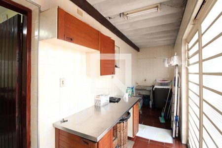 Casa à venda com 250m², 3 quartos e 4 vagasÁrea de serviço 