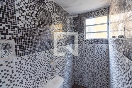 Banheiro de casa para alugar com 1 quarto, 50m² em Burgo Paulista, São Paulo