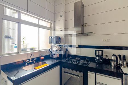 Apartamento à venda com 130m², 2 quartos e 1 vagaCozinha