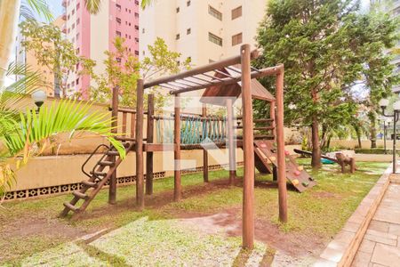 Apartamento à venda com 52m², 2 quartos e 1 vaga Apartamento à venda com 52m², 2 quartos e 1 vagaÁrea comum - Playground