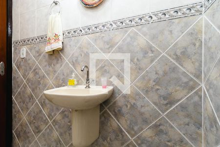 Casa à venda com 139m², 3 quartos e 2 vagasLavabo