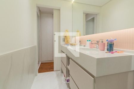 Apartamento à venda com 178m², 3 quartos e 3 vagas Apartamento à venda com 178m², 3 quartos e 3 vagasSuíte 2 - banheiro