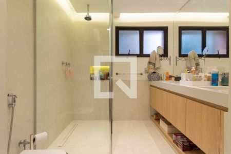 Apartamento à venda com 178m², 3 quartos e 3 vagas Apartamento à venda com 178m², 3 quartos e 3 vagasSuíte 3 - banheiro