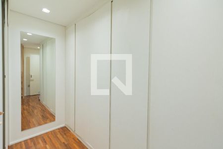 Apartamento à venda com 178m², 3 quartos e 3 vagas Apartamento à venda com 178m², 3 quartos e 3 vagasSuíte 2