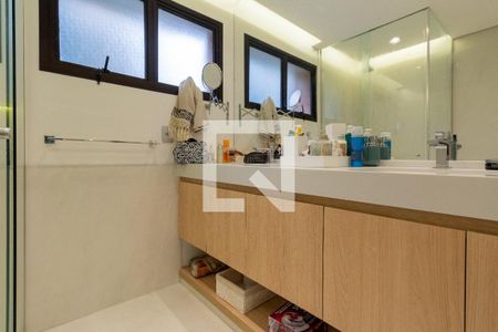 Apartamento à venda com 178m², 3 quartos e 3 vagas Apartamento à venda com 178m², 3 quartos e 3 vagasSuíte 3 - banheiro