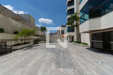 Apartamento à venda com 186m², 4 quartos e 3 vagas Apartamento à venda com 186m², 4 quartos e 3 vagasÁrea Comum