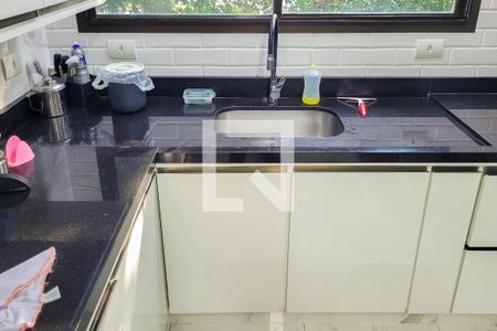 Apartamento à venda com 186m², 4 quartos e 3 vagas Apartamento à venda com 186m², 4 quartos e 3 vagasCozinha