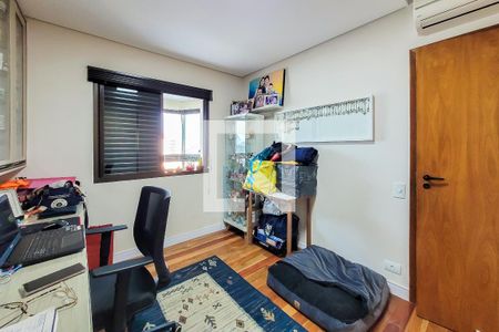 Apartamento à venda com 186m², 4 quartos e 3 vagas Apartamento à venda com 186m², 4 quartos e 3 vagasQuarto 2