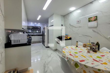 Apartamento à venda com 186m², 4 quartos e 3 vagas Apartamento à venda com 186m², 4 quartos e 3 vagasCozinha
