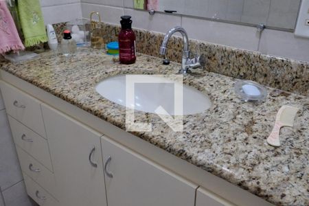 Apartamento à venda com 111m², 3 quartos e sem vaga Apartamento à venda com 111m², 3 quartos e sem vagaBanheiro