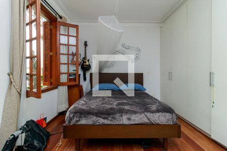 Casa de condomínio à venda com 547m², 4 quartos e 5 vagas Casa de condomínio à venda com 547m², 4 quartos e 5 vagasSuíte 2