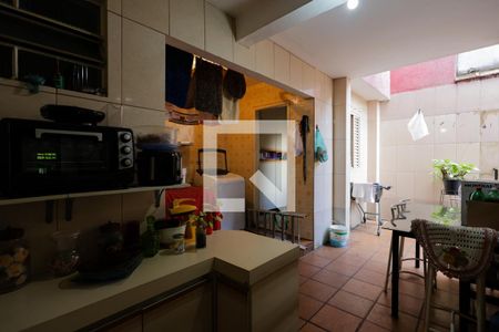 Casa à venda com 180m², 3 quartos e 3 vagas Casa à venda com 180m², 3 quartos e 3 vagasÁrea de serviço