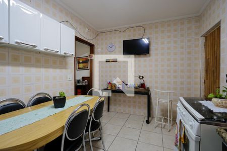 Casa à venda com 180m², 3 quartos e 3 vagas Casa à venda com 180m², 3 quartos e 3 vagasCozinha