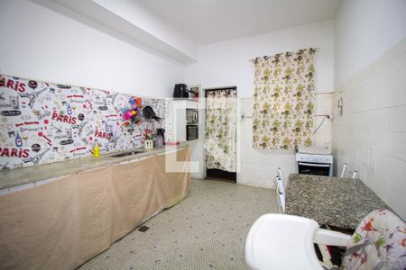 Casa à venda com 200m², 3 quartos e 2 vagas Casa à venda com 200m², 3 quartos e 2 vagasCozinha