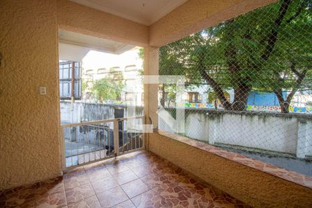 Casa à venda com 200m², 3 quartos e 2 vagas Casa à venda com 200m², 3 quartos e 2 vagasVaranda da Sala