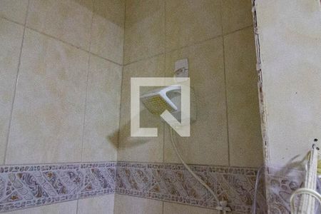 Casa à venda com 200m², 3 quartos e 2 vagas Casa à venda com 200m², 3 quartos e 2 vagasBanheiro Social