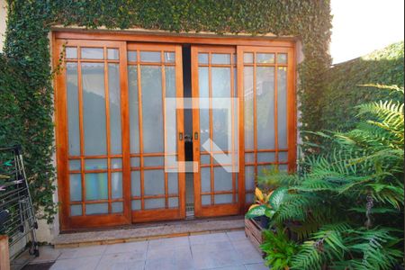 Casa à venda com 140m², 3 quartos e 2 vagasEspaço Gourmet_Área  de serviço 